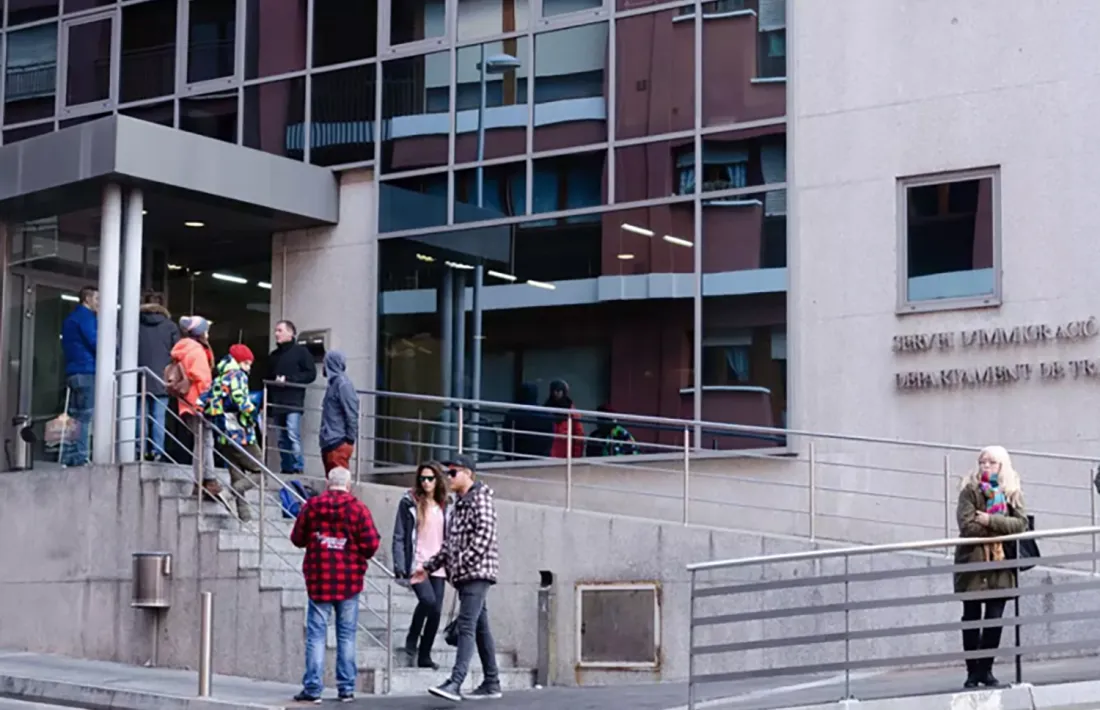 L’edifici on es troba el Servei d’Ocupació de Govern.