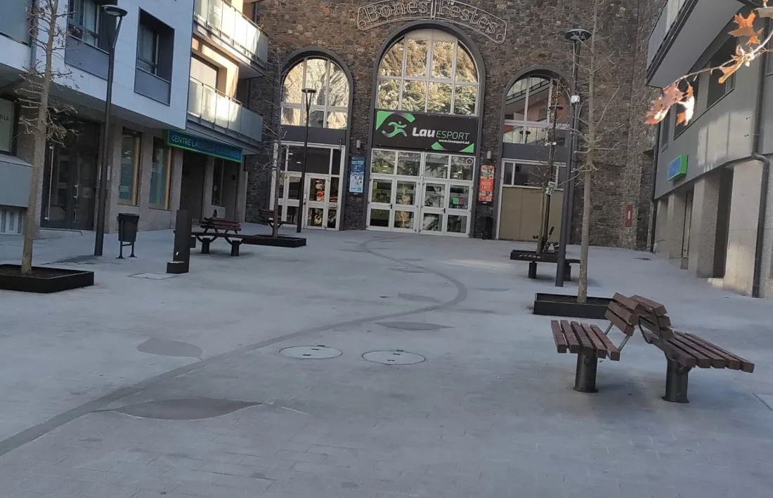 La plaça Calonge-Sant Antoni, ahir.