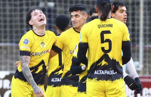 p.-29-ue-santa-coloma-vs-cf-esperança-foto-xavi-miro-faf