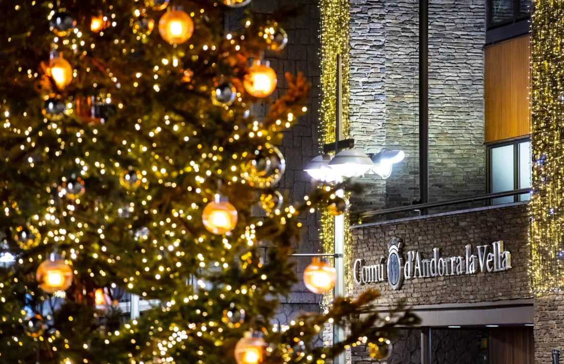Façana del Comú de la capital.