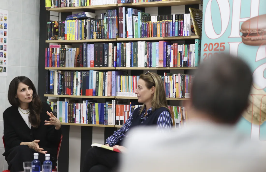 Maria Larrea i Caroline Chemarin a la presentació d'ahir a la llibreria Moby Dick.