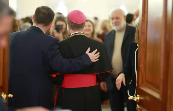 p. 04 Palau Episcopal - Facundo Santana