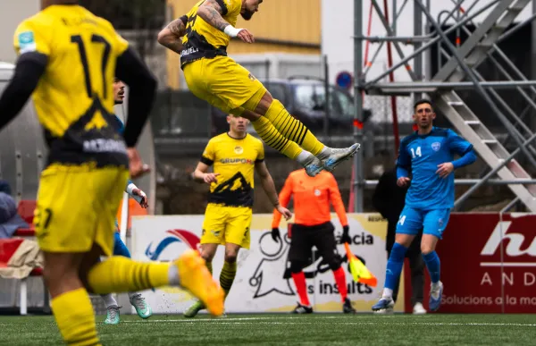 p. 29 atletic escaldes vs ue santa coloma foto faf