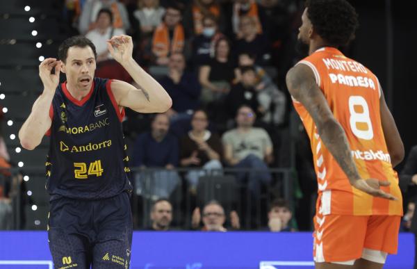 p. 28 valencia basket vs morabanc foto acb photo miguel angel polo