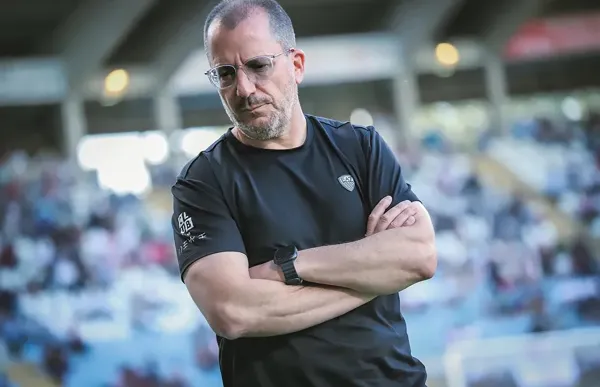 p. 29 jose juan romero entrenador ceuta foto ceuta