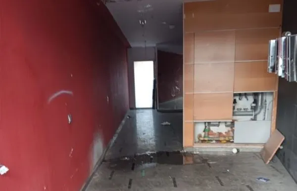 p. 16 1 okupes la salle