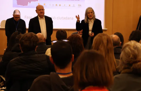 p. 06 assemblea ciutadana agencia im