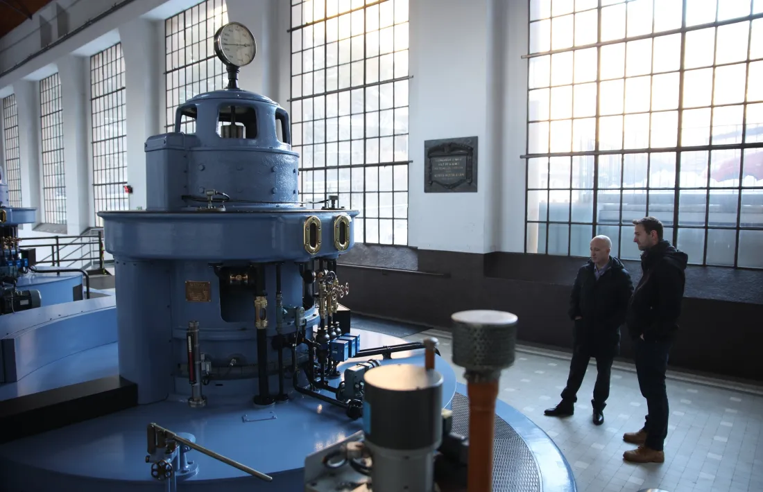 Algunes de les peces de la maquinària poden arribar a pesar fins a 30 tones.