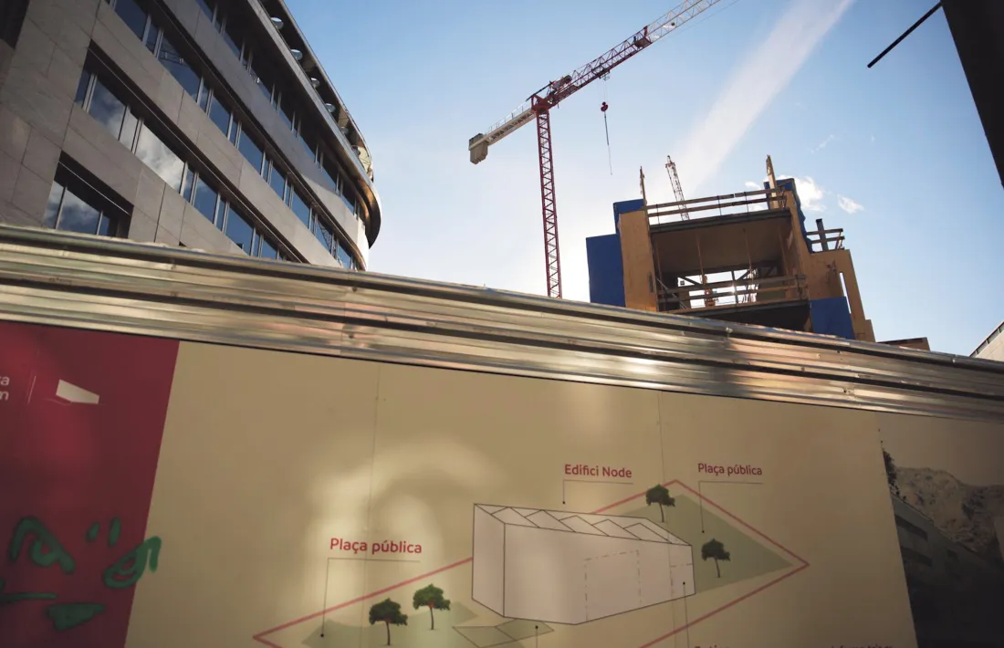 Les obres del Node, la nova seu d’Andorra Telecom, a l’avinguda Meritxell de la capital: el Thyssen s’instal·larà al soterrani.