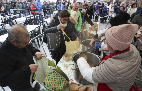 p. 01 Escudella Encamp - Facundo Santana