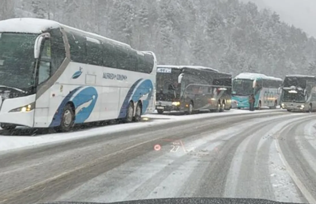 Tot d'autobusos parats a la CG2 aquest dimarts al matí.