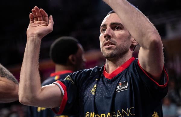 p. 28 ferran bassas foto acb photo dani catalan