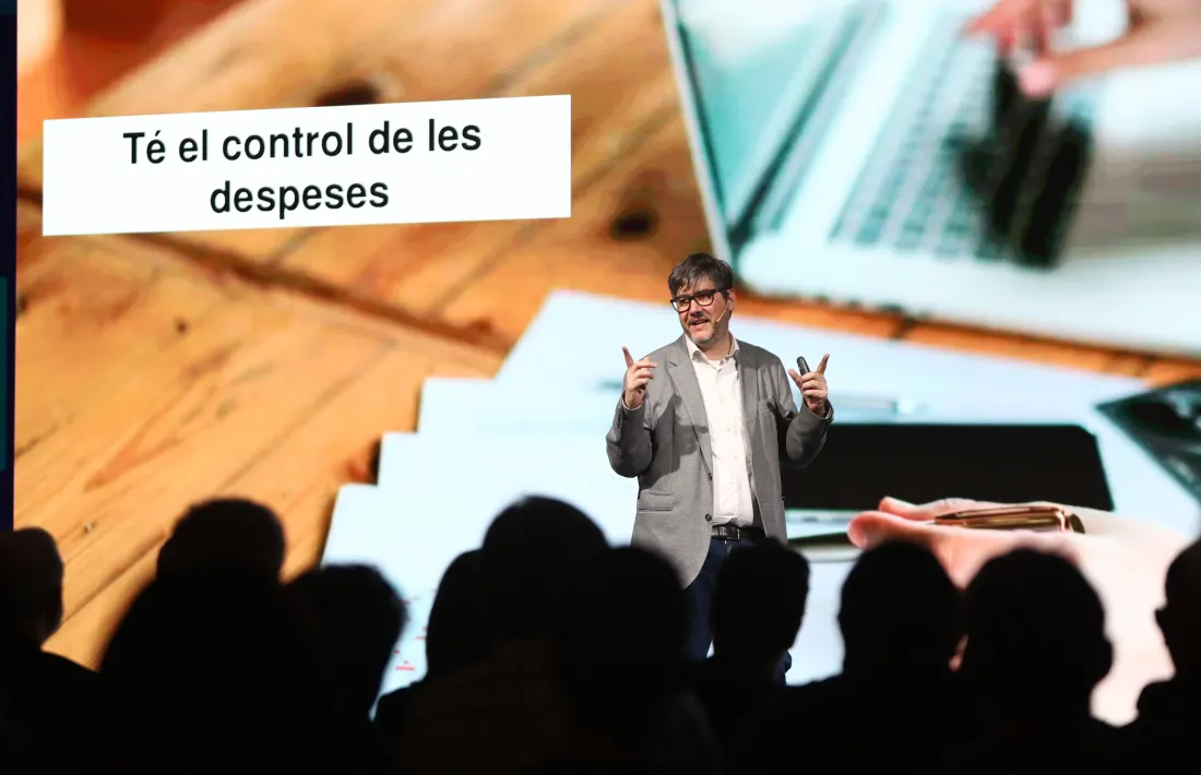 Jordi Martínez Llorente durant la conferència.