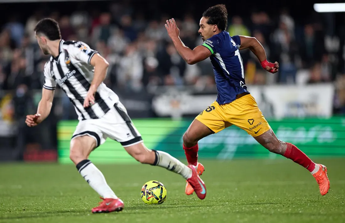 Jastin García, que va entrar al segon temps per Efe Akman, l'únic que va crear perill de l'FC Andorra.