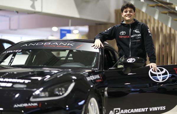 p. 29 Joan Vynes JR - Facundo Santana