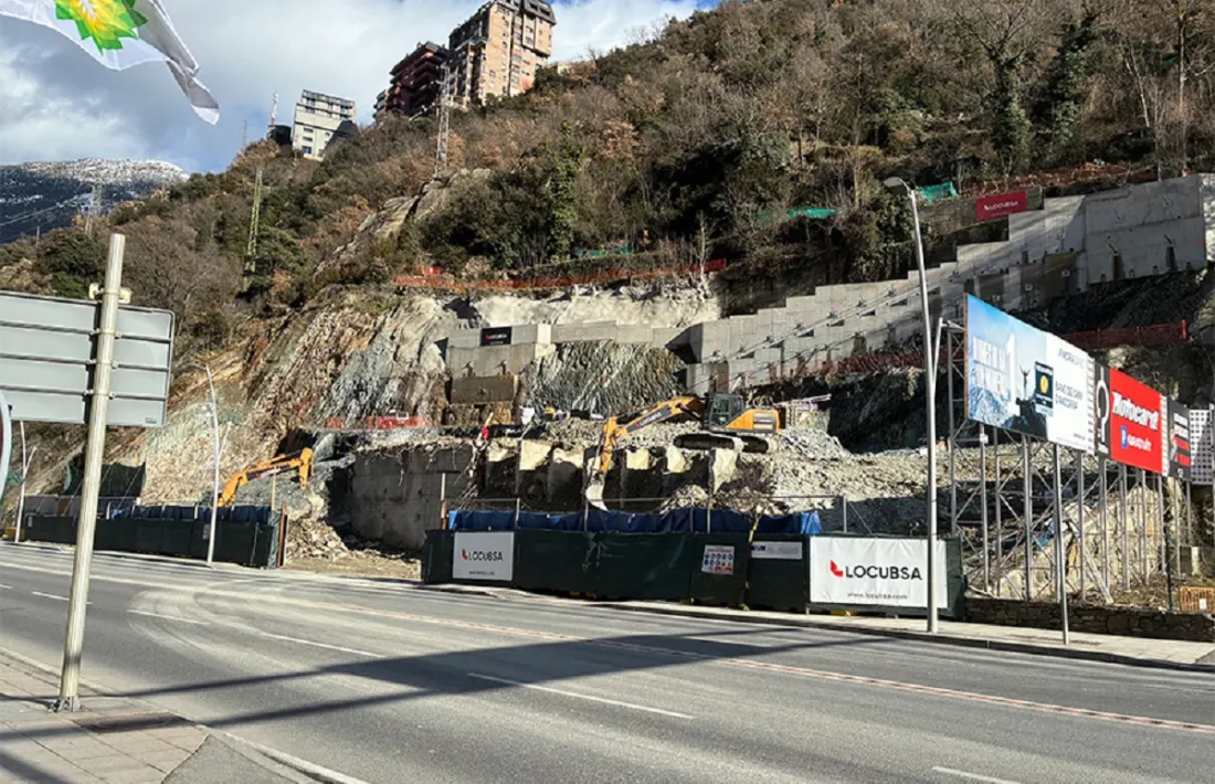 Les obres per a la construcció de pisos de la gent gran a Sant Julià de Lòria.