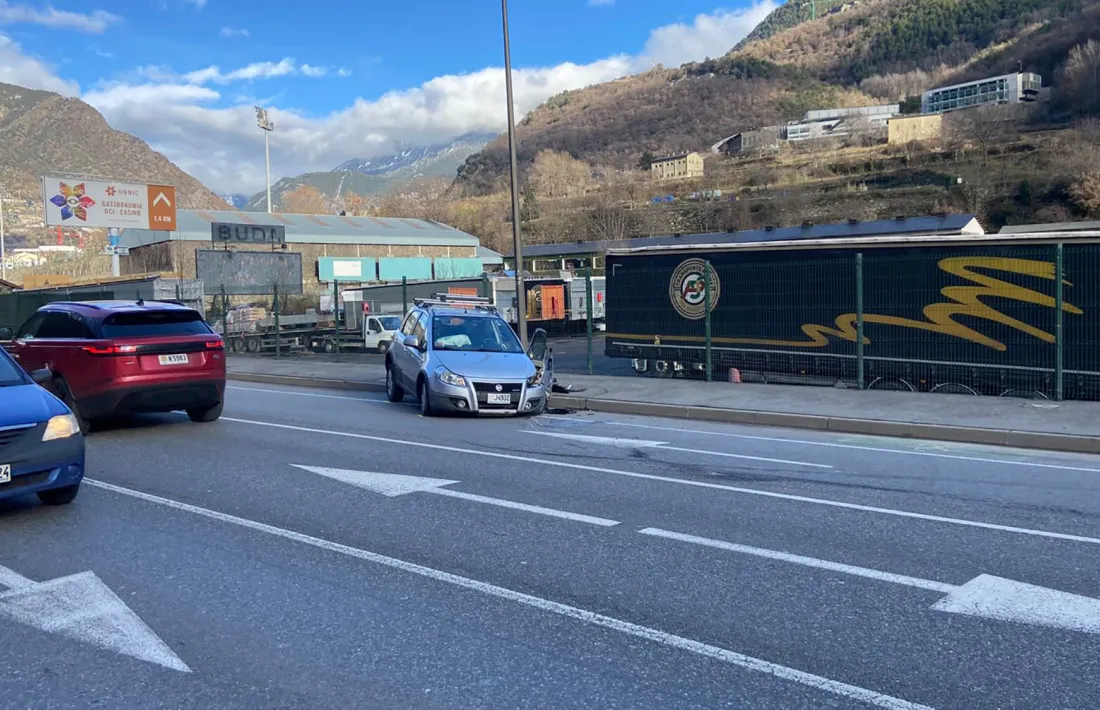 Un dels vehicles implicats en el sinistre.