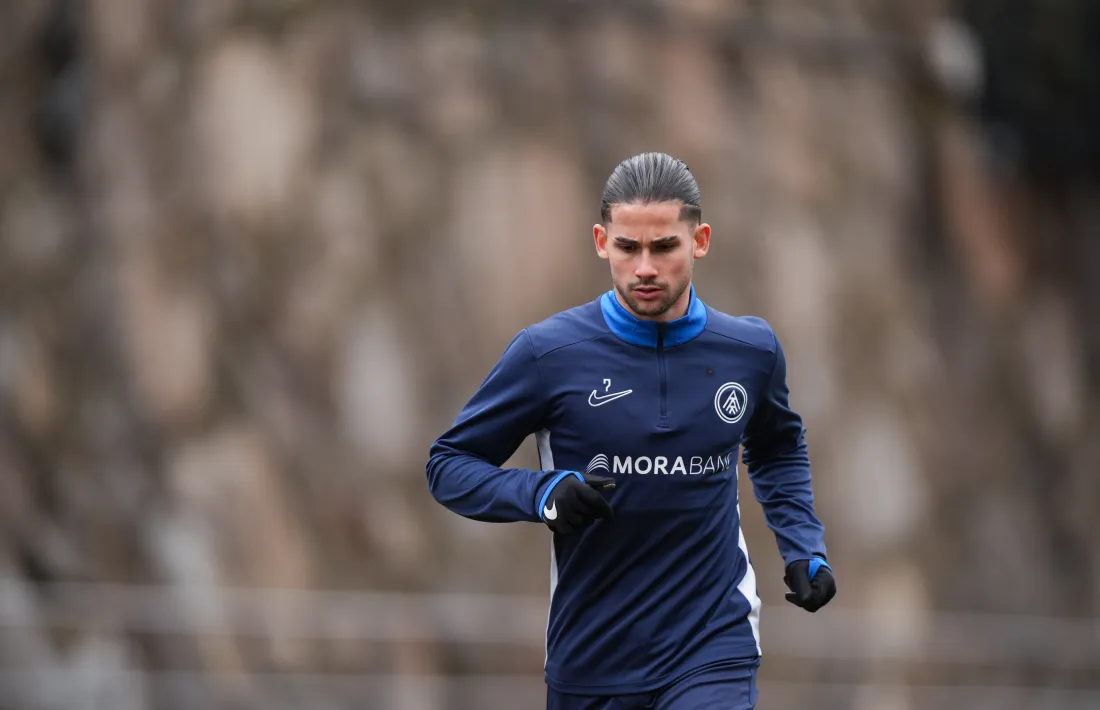 Álex Calvo, a l'entrenament.