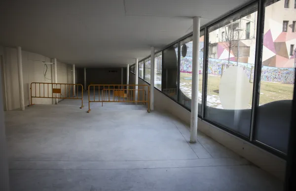 p. 10.1 Locals plaça esglèsia EE - Facundo Santana