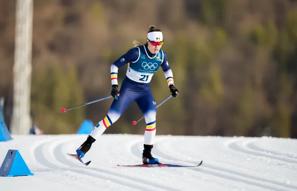 p. 28 primera foto Gina del Rio, a l'sprint en clàssic dels Jocs FOTO Nordic Focus