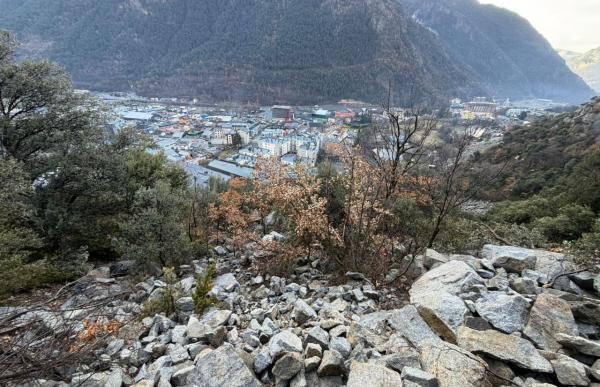 p. 8 foto 2 rocs solana 