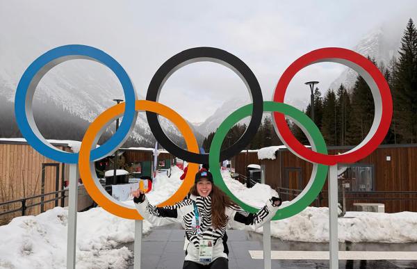 p. 29 carla mijares foto fae