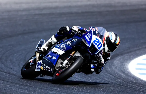 p. 29 xavi cardelus a phillip island foto william joly