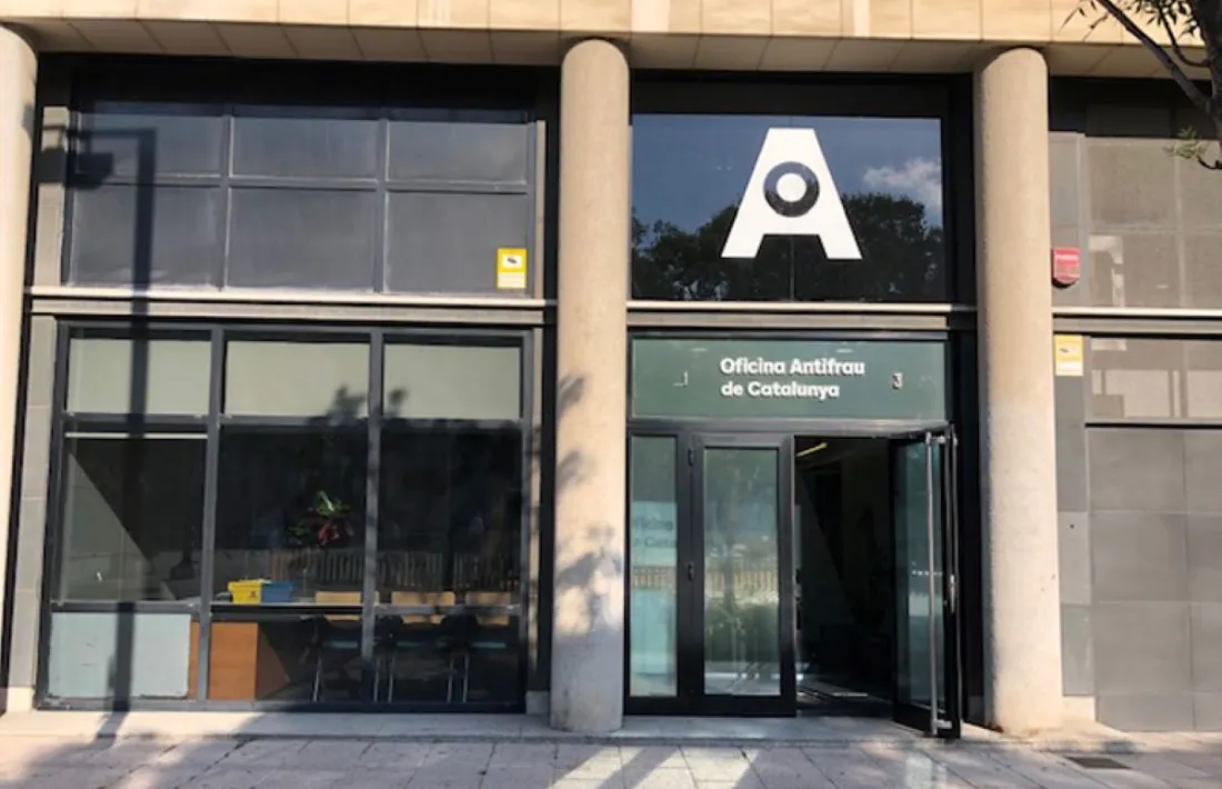    Façana de la seu de l'Oficina Antifrau de Catalunya (OAC), a Barcelona. 