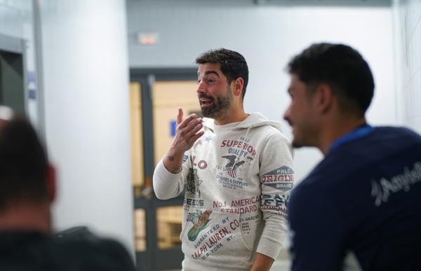 p. 29 visita carlos martinez a l'fc andorra foto fc andorra