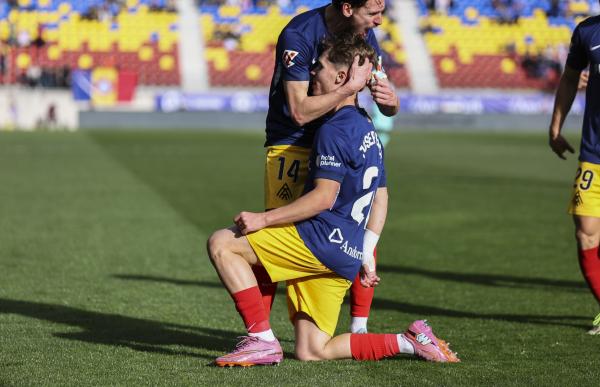 p. 28 FC Andorra - Facundo Santana