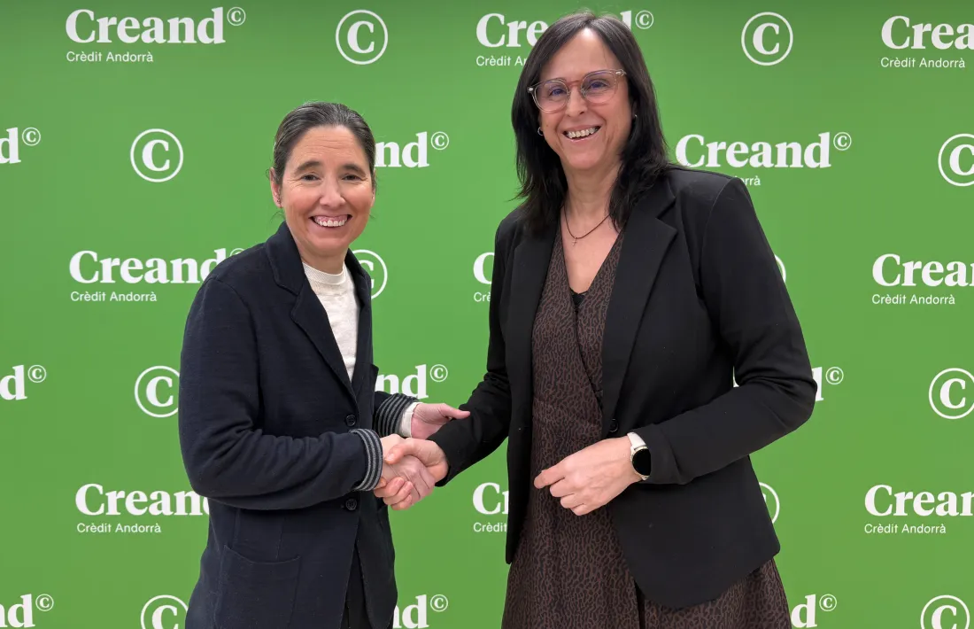 La presidenta de l’Unicef Andorra, Marianela Vila, i la directora de Comunicació Corporativa, Màrqueting i Nous Canals de Creand Crèdit Andorrà, Núria Roca.
