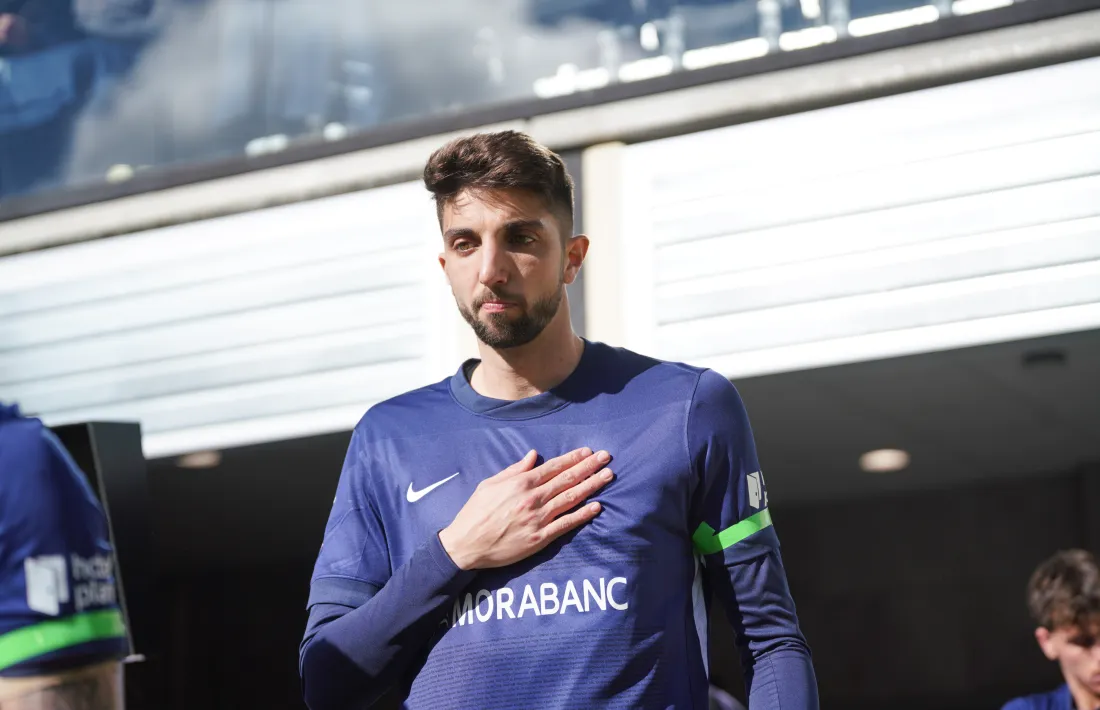 Edgar González, lesionat.