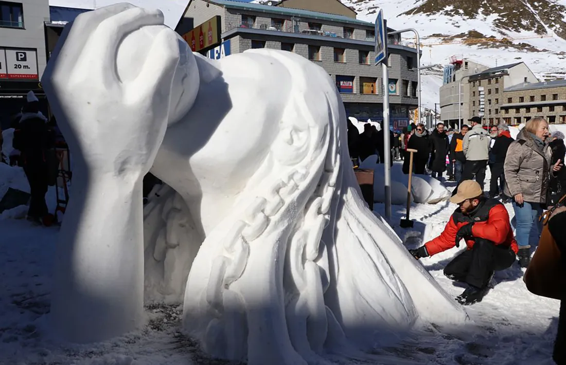 Una edició anterior del Concurs d'escultures de neu del Pas de la Casa. 