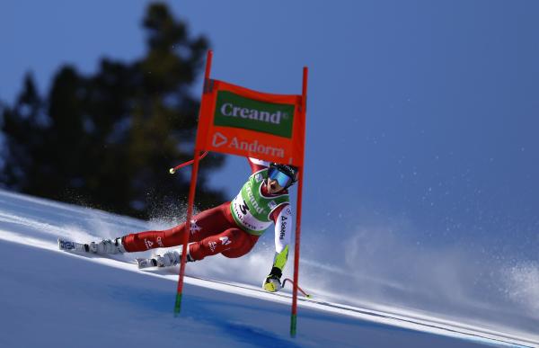 p. 28 nina ortlieb primera foto foto agence zoom