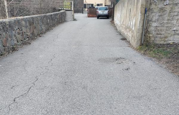 p. 10 intent calar foc cotxe