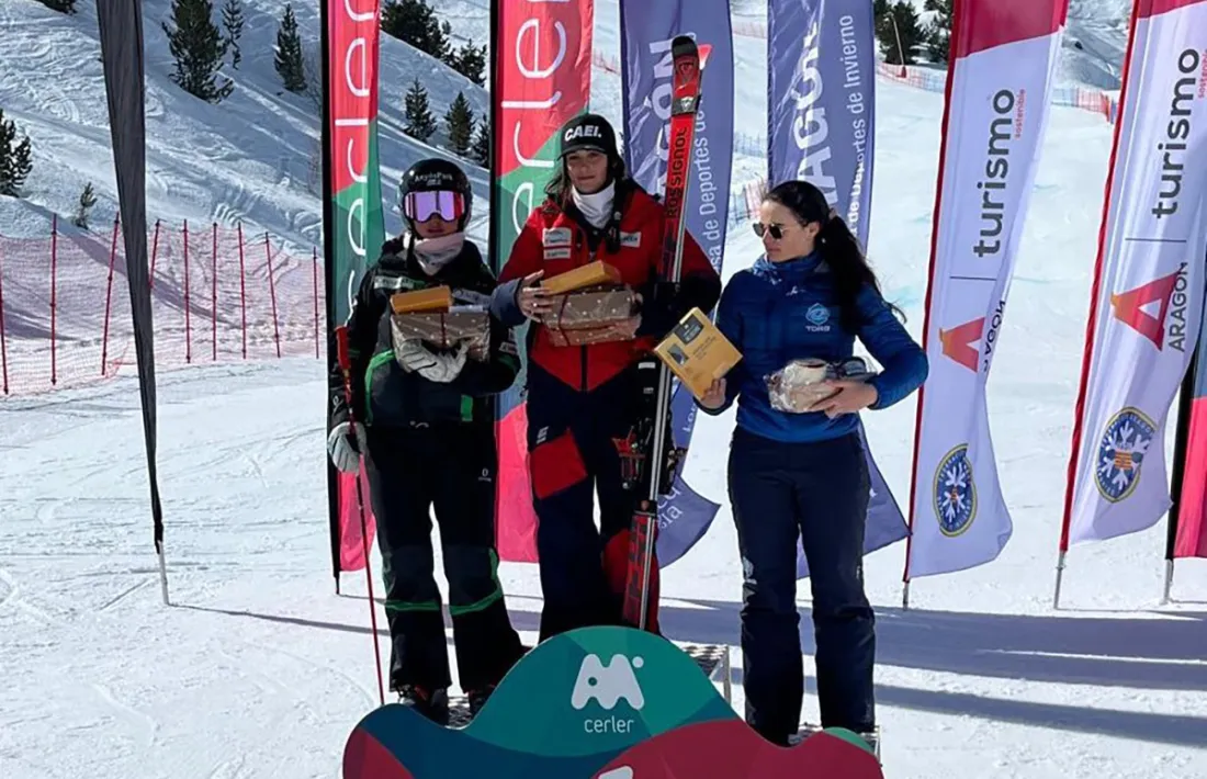 Carlota Comellas, al podi de Cerler.