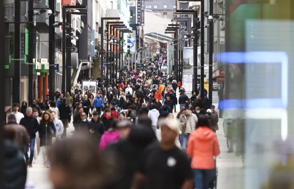 p. 03.1 Turistes - Facundo Santana