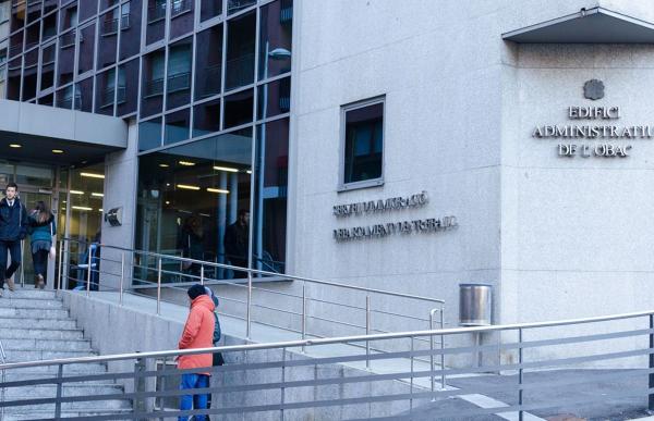 p. 8 foto 1 residències passives