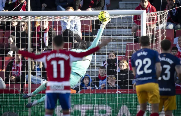 p. 29 jesus owono a granada foto fc andorra