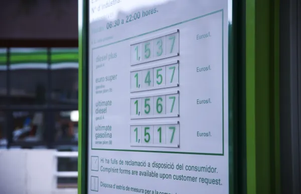 p. 03 Carburants - Facundo Santana