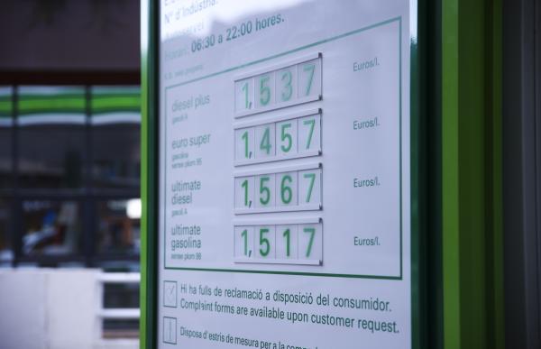 p. 03 Carburants - Facundo Santana