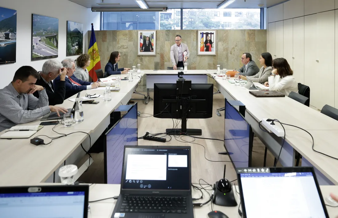 Una reunió del pacte d'Estat per a la UE.