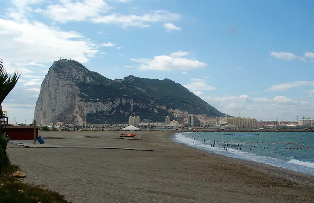    Cinca respon a SDP que el 2010 es va adoptar un posicionament sobre les Malvines similar al de Gibraltar