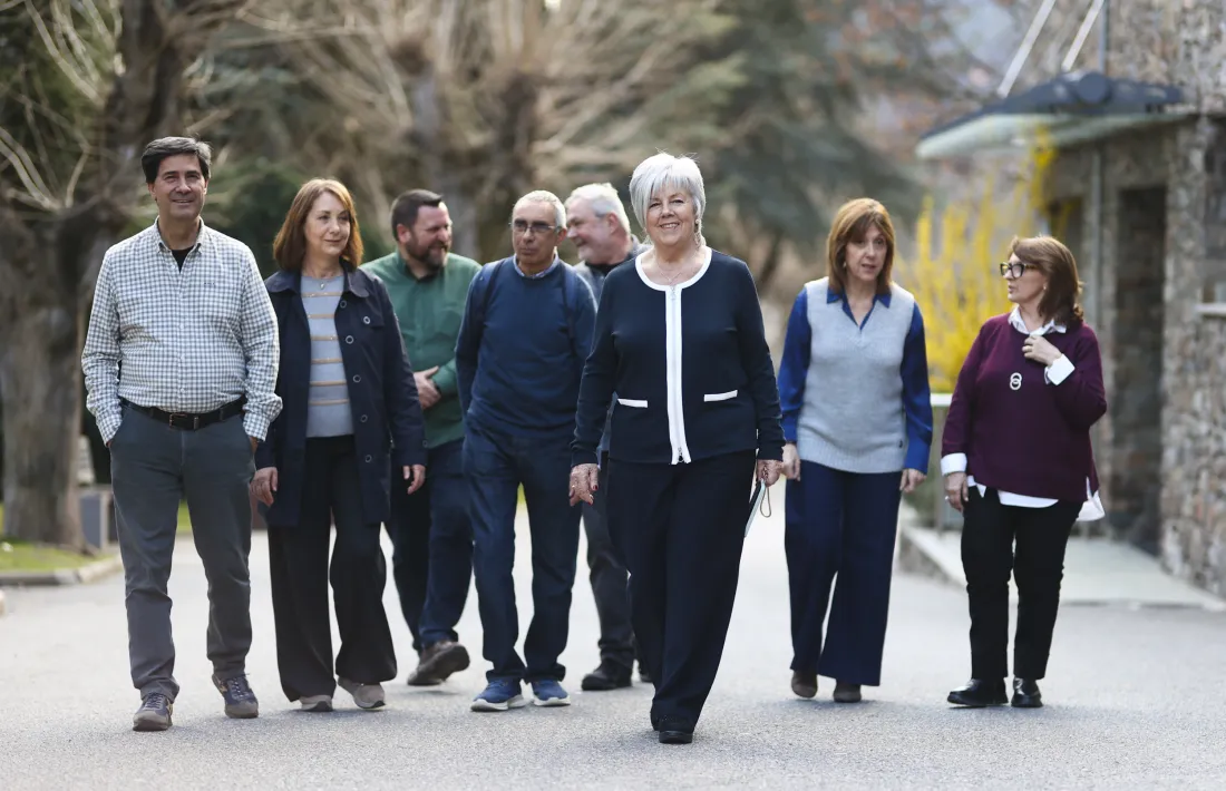 La presidenta de Velles Cases, Francina Pons, lidera una junta continuista.