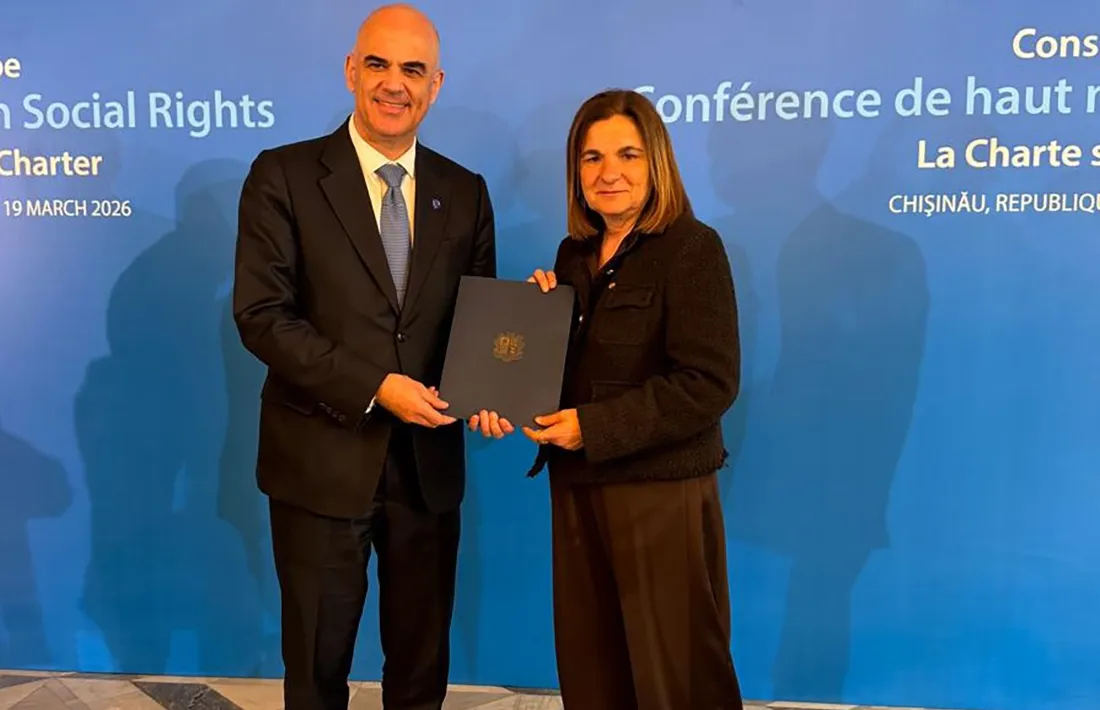 La ministra d'Afers Socials, Trini Marín, amb el secretari general del Consell d'Europa, Alain Berset.