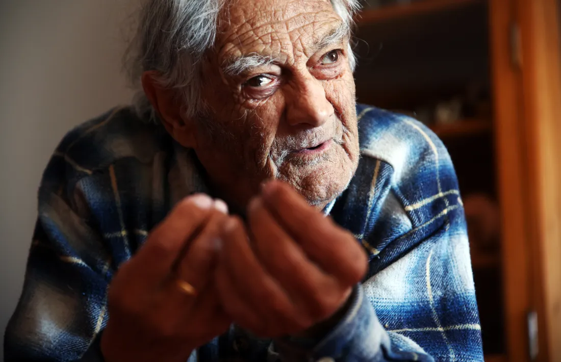 Sergi Mas: nascvut el 1930 a Barcelona, es va instal·lar el 1957 a casa Duró d'Aixovall.