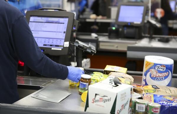 La taxa d'ocupació repunta i ascendeix al 82,4% el darrer trimestre del 2025