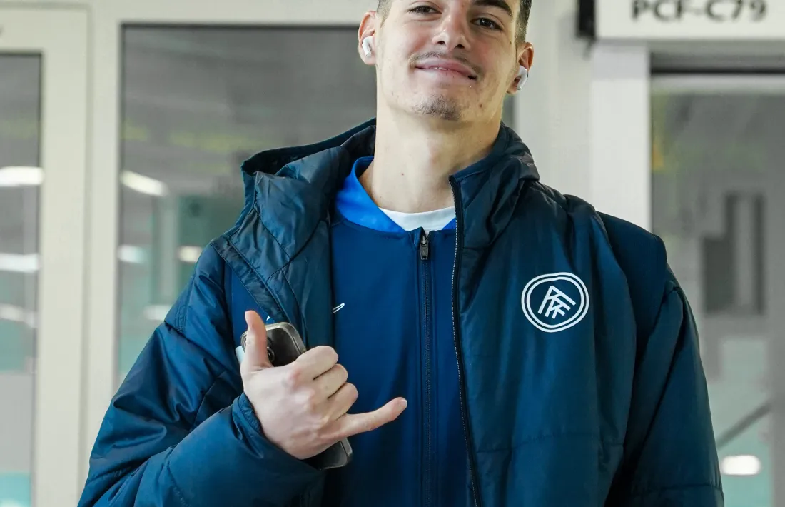 Áron Yaakobishvili, amb Hongria.