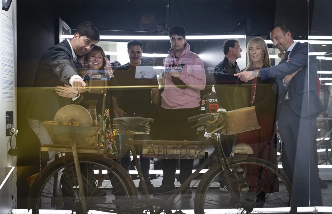 Autèntica bicicleta d'esmolet: aquest exemplar prové de Múrcia i data dels anys 40.