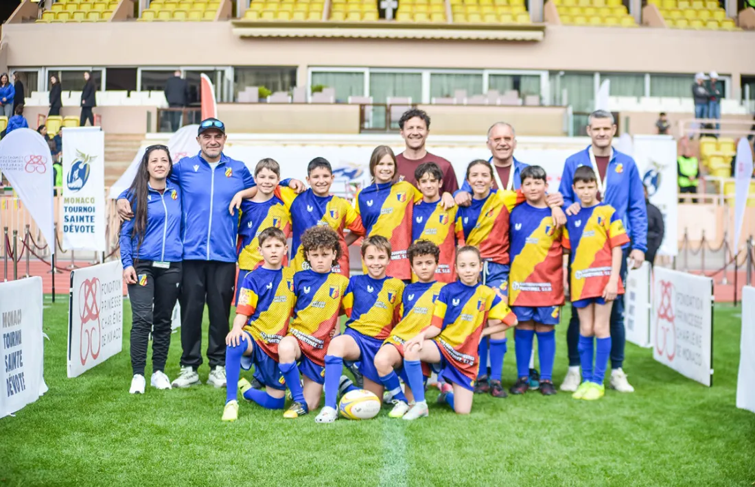 La selecció sub-12 de rugbi, al Tournoi Sainte Dévote de Mònaco.